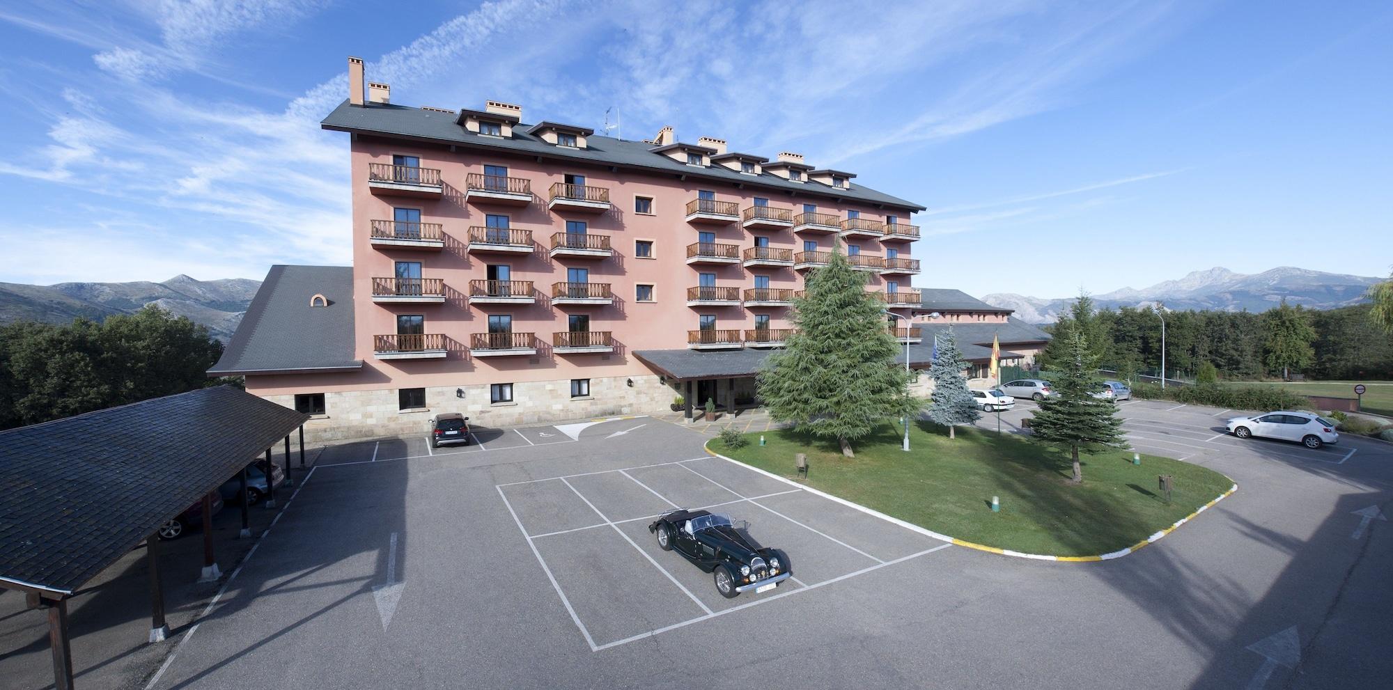 Parador De Cervera De Pisuerga Exterior photo